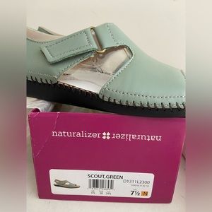 Naturalizer Sandals